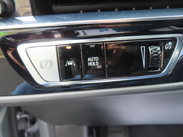 Used 2024 Cadillac Lyriq Luxury AWD/4WD image 37