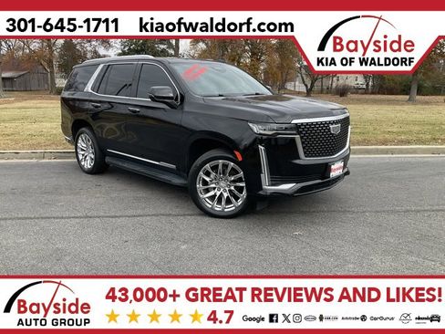 Used 2022 Cadillac Escalade Luxury image 1