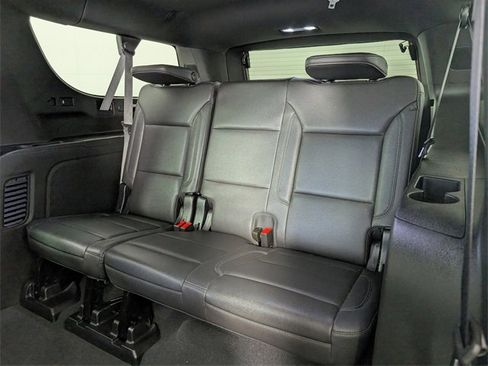 Used 2023 Chevrolet Suburban Z71 w/ Z71 Off-Road Package image 18