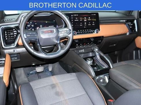 Used 2024 GMC Canyon AT4 w/ Technology Package AWD/4WD image 27