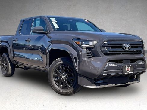 Used 2024 Toyota Tacoma SR5 image 2