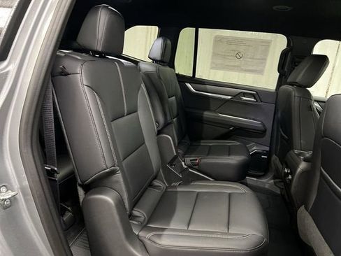 New 2026 GMC Acadia Elevation image 27