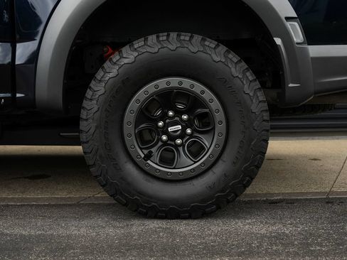 Used 2022 Ford F150 Raptor w/ Equipment Group 801A High AWD/4WD image 13