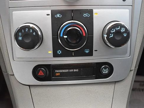 Used 2011 Chevrolet Malibu LS image 27