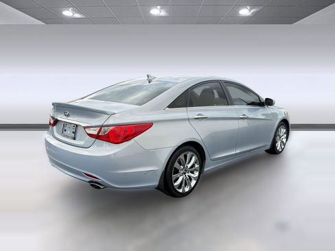 Used 2011 Hyundai Sonata SE FWD image 8