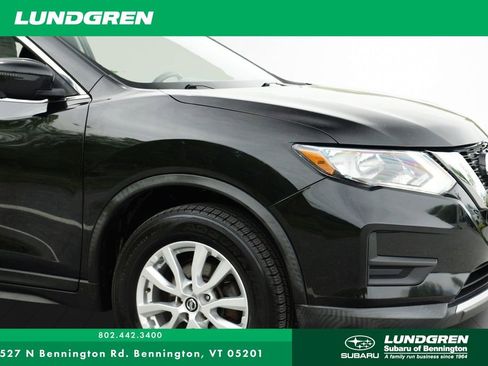 Used 2017 Nissan Rogue SV w/ SV Premium Package AWD/4WD image 30