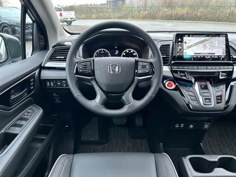 Used 2026 Honda Odyssey Touring image 18