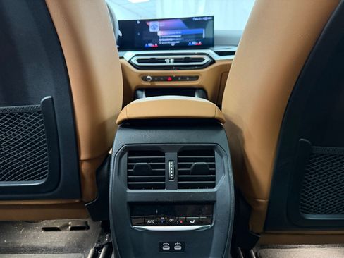 Used 2023 BMW i4 eDrive35 image 29