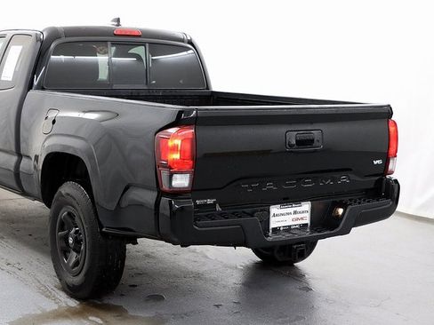 Used 2023 Toyota Tacoma SR image 8