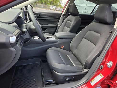 New 2026 Nissan Altima 2.5 SV FWD image 9