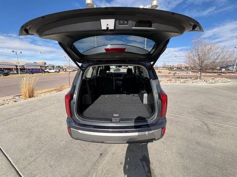 Used 2025 Kia Telluride S image 26