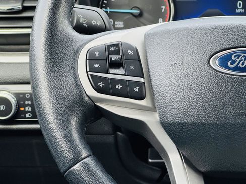 Used 2023 Ford Explorer XLT w/ Equipment Group 202A image 19