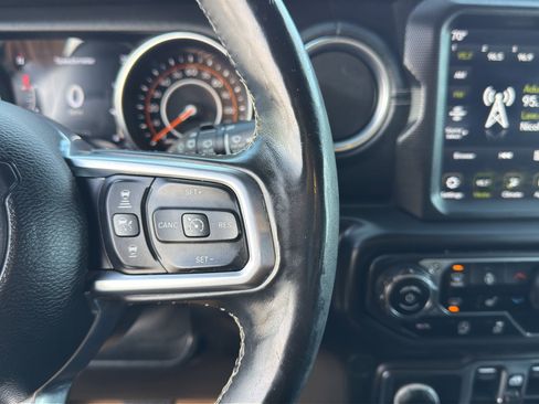 Used 2019 Jeep Wrangler Unlimited Sahara w/ Quick Order Package 24M Moab image 35