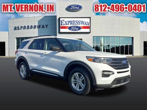 Used 2023 Ford Explorer XLT w/ Equipment Group 202A AWD/4WD image 5