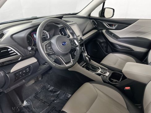Used 2023 Subaru Forester Limited AWD/4WD image 9