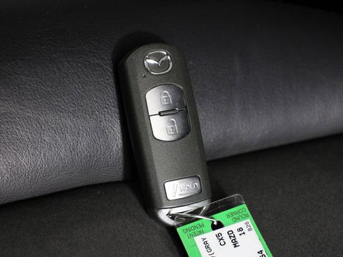 Used 2018 MAZDA CX-5 Touring image 32