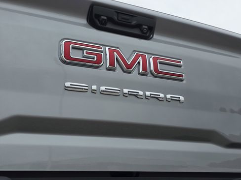 New 2026 GMC Sierra 2500 SLT w/ SLT Convenience Package image 47