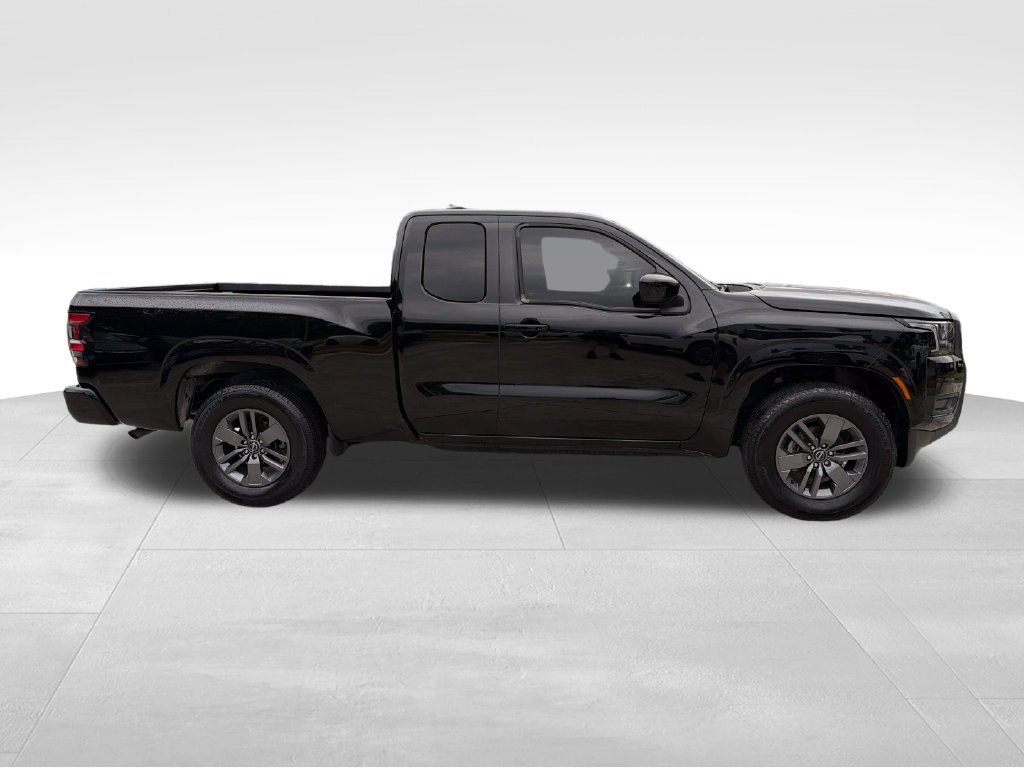 Used 2025 Nissan Frontier SV RWD image 8