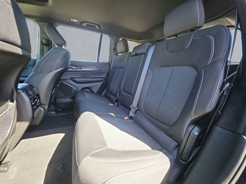 New 2025 Jeep Grand Cherokee Laredo X image 13