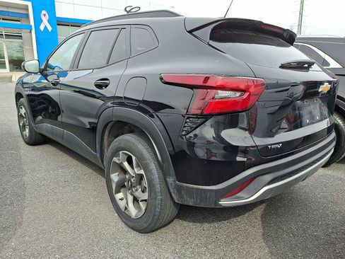 Certified 2025 Chevrolet Trax LT image 4