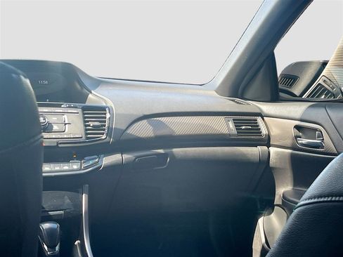 Used 2016 Honda Accord Sport image 21