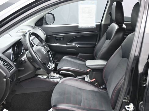 Used 2024 Mitsubishi Outlander Sport SE image 16