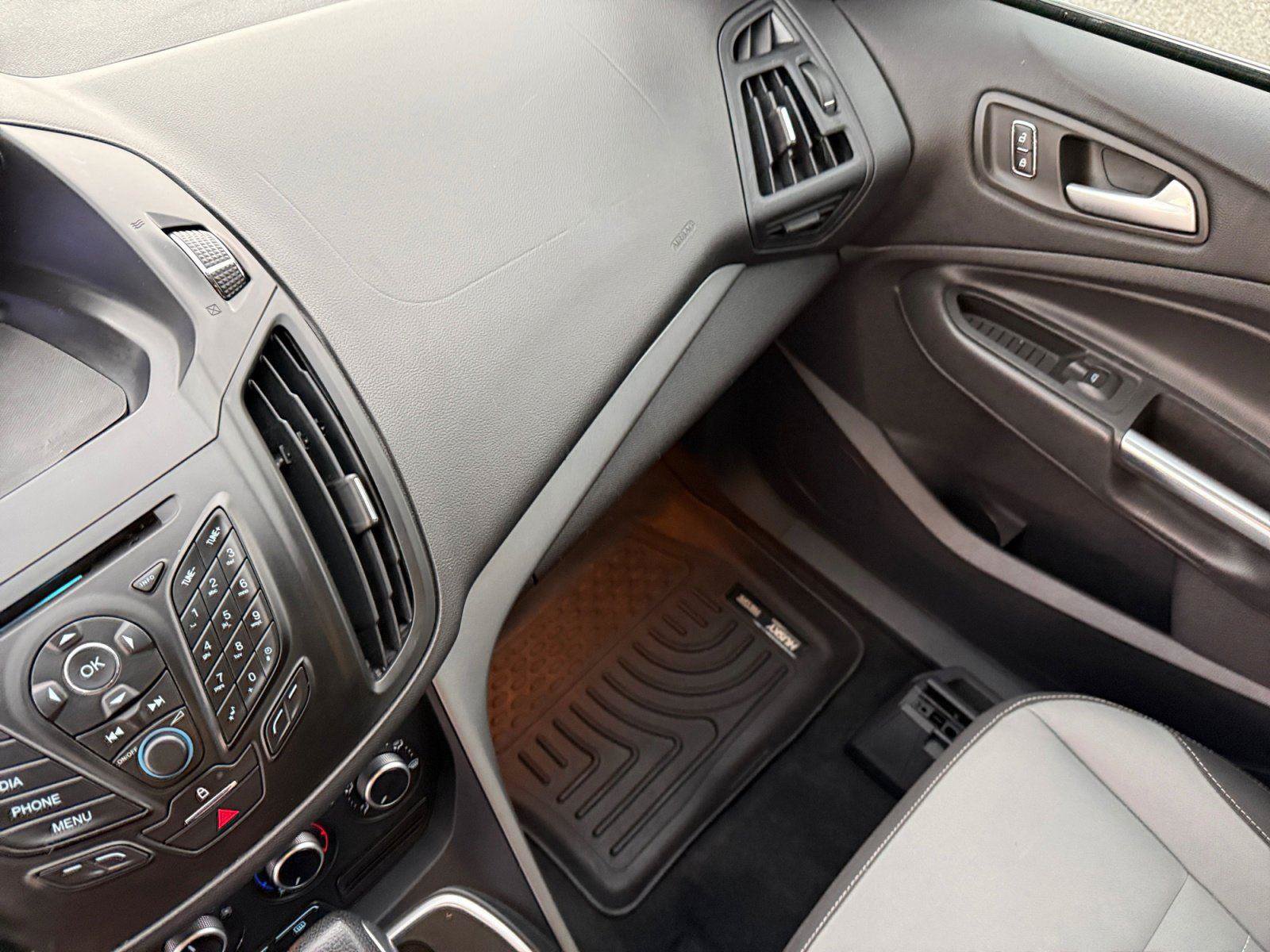 Used 2013 Ford Escape SE FWD image 29