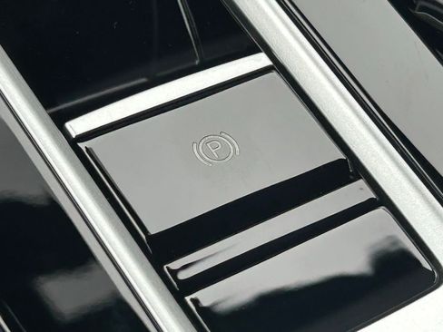 New 2026 Volkswagen Atlas SE image 55