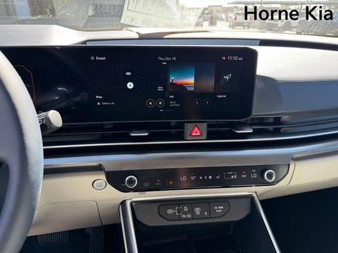 New 2026 Kia Carnival SX Prestige image 13