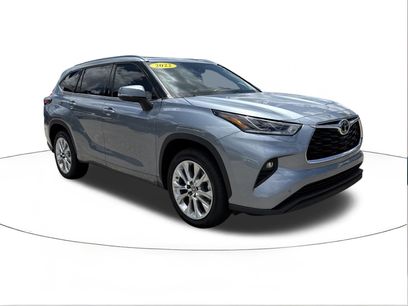 Used 2022 Toyota Highlander Limited