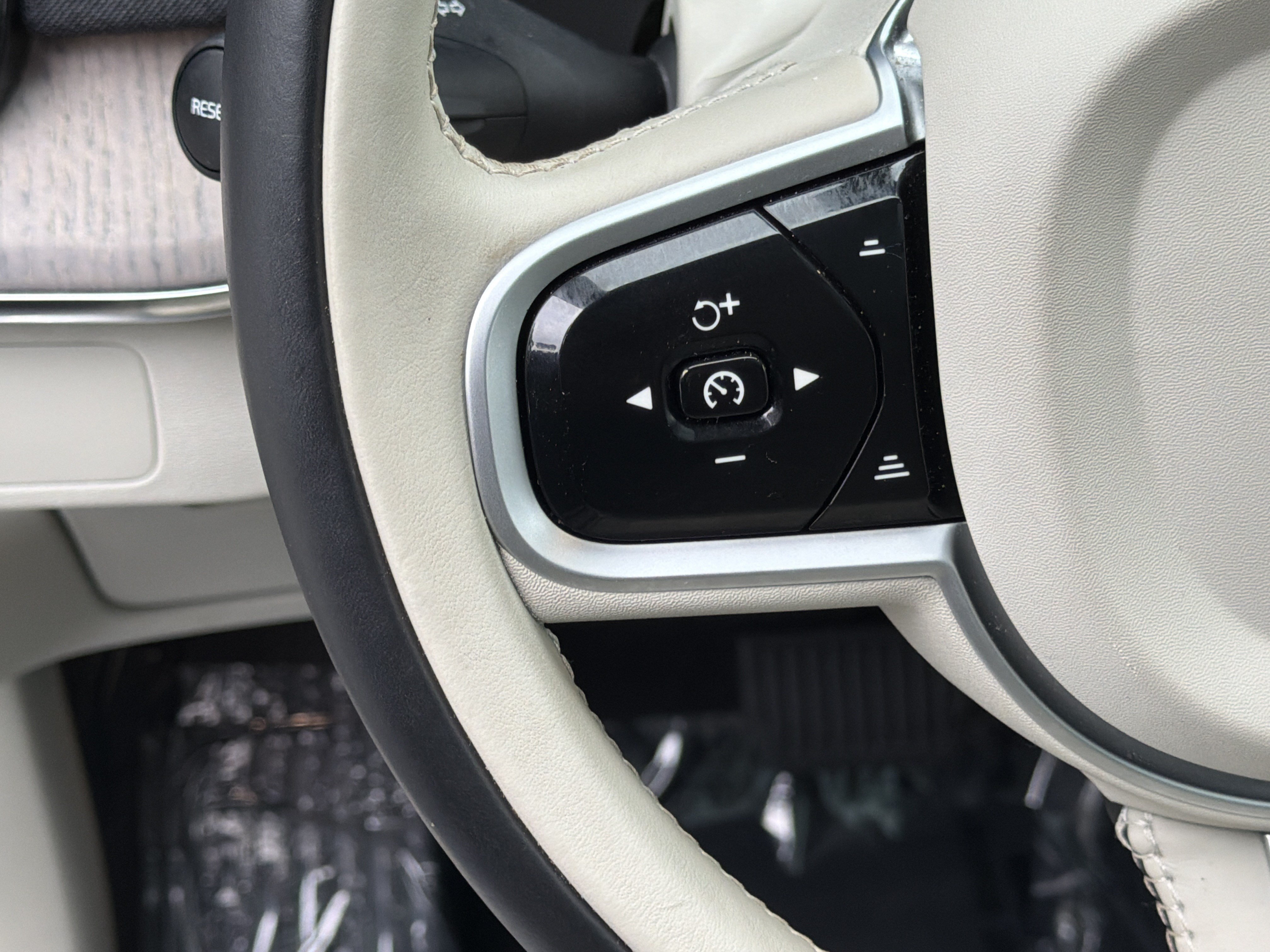 Certified 2026 Volvo XC90 B6 Ultra AWD/4WD image 23