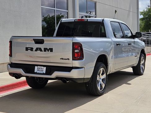 New 2026 RAM 1500 Express AWD/4WD image 3