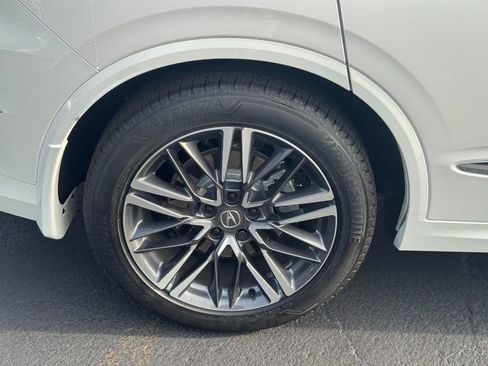 Certified 2026 Acura MDX w/ Advance Package AWD/4WD image 9