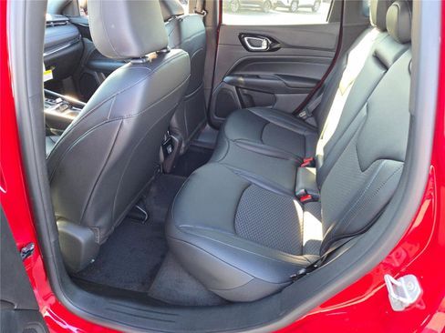 New 2026 Jeep Compass Latitude image 20