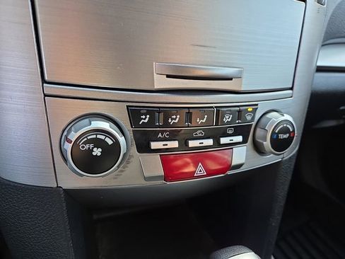 Used 2014 Subaru Outback 2.5i Premium image 16