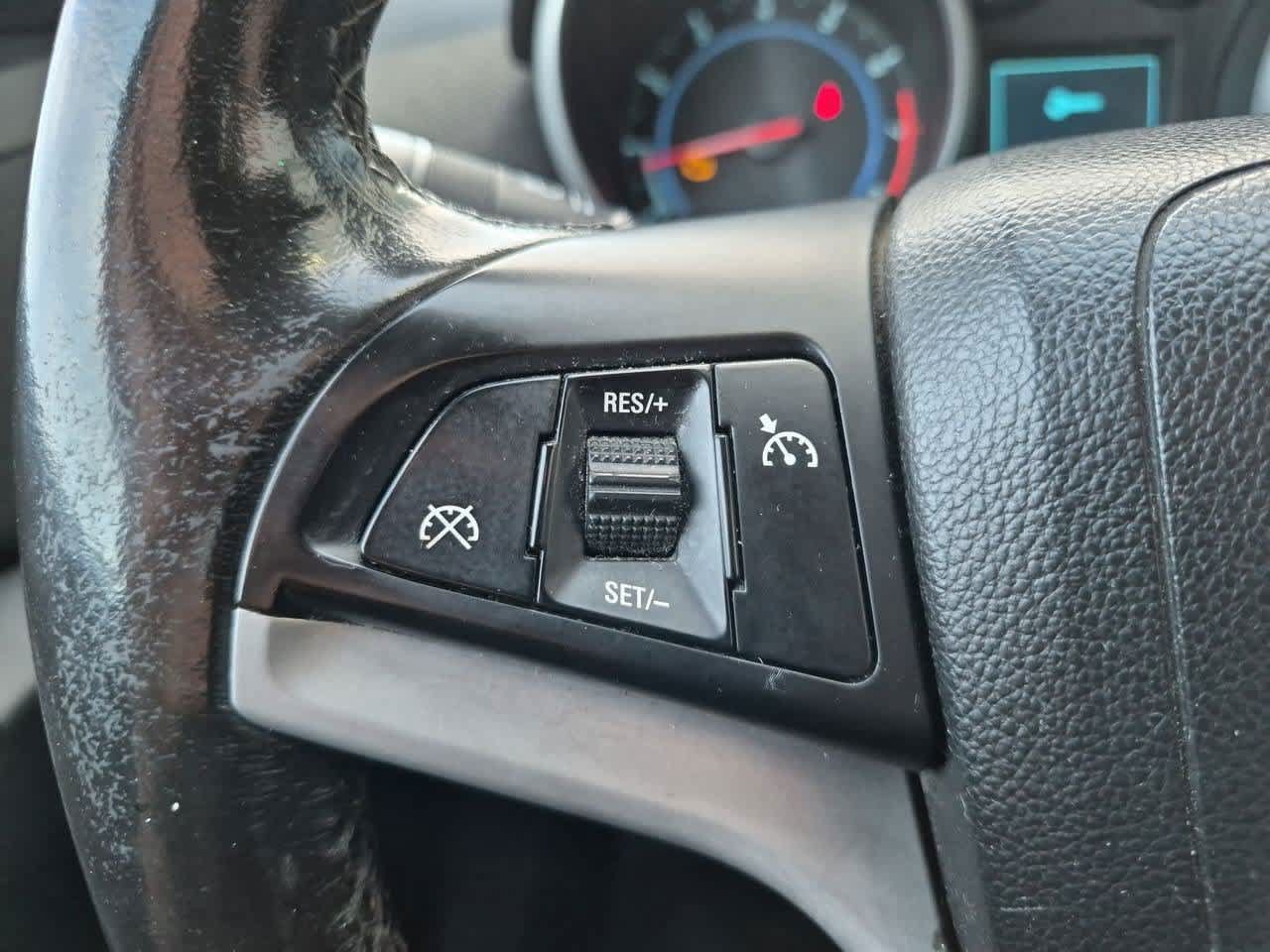 Used 2014 Chevrolet Cruze LT FWD image 24