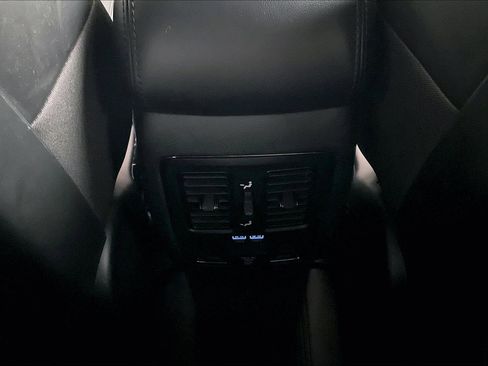 Used 2020 Jeep Grand Cherokee Limited X image 10