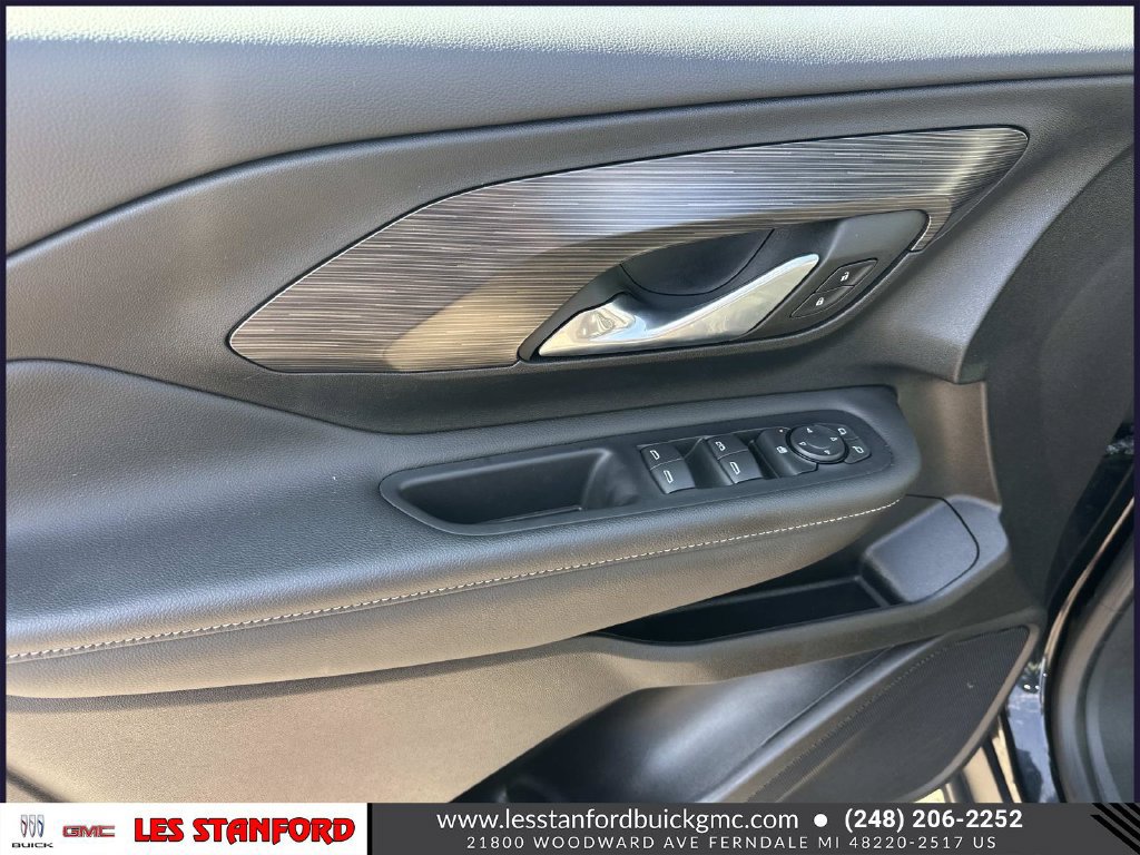 Used 2023 GMC Terrain SLE AWD/4WD image 16