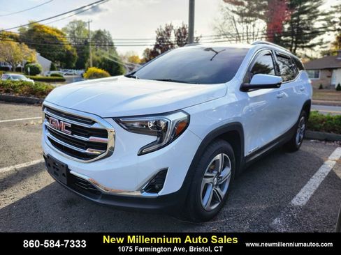 Used 2019 GMC Terrain SLT w/ Preferred Package image 1