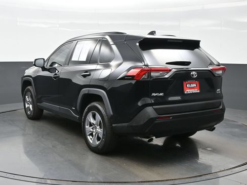 Used 2025 Toyota RAV4 XLE w/ Convenience Package AWD/4WD image 4
