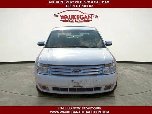 Used 2008 Ford Taurus Limited FWD image 2