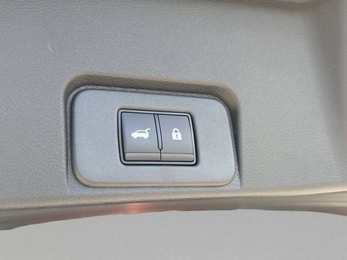 Used 2026 Nissan Rogue Platinum AWD/4WD image 31