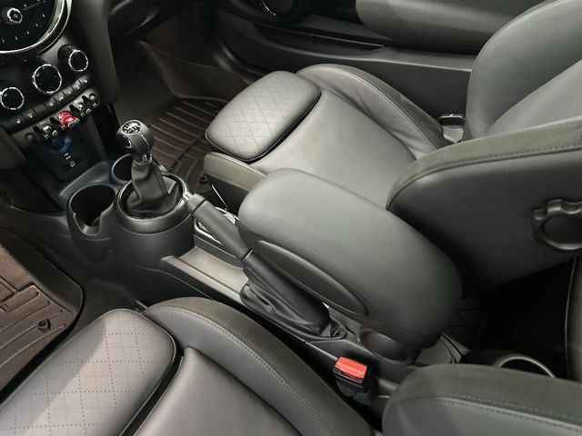 Used 2024 MINI Cooper 2-Door Hardtop FWD image 27