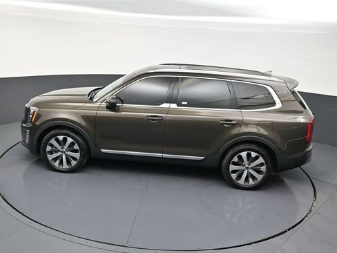 Used 2021 Kia Telluride EX w/ EX Premium Package FWD image 13
