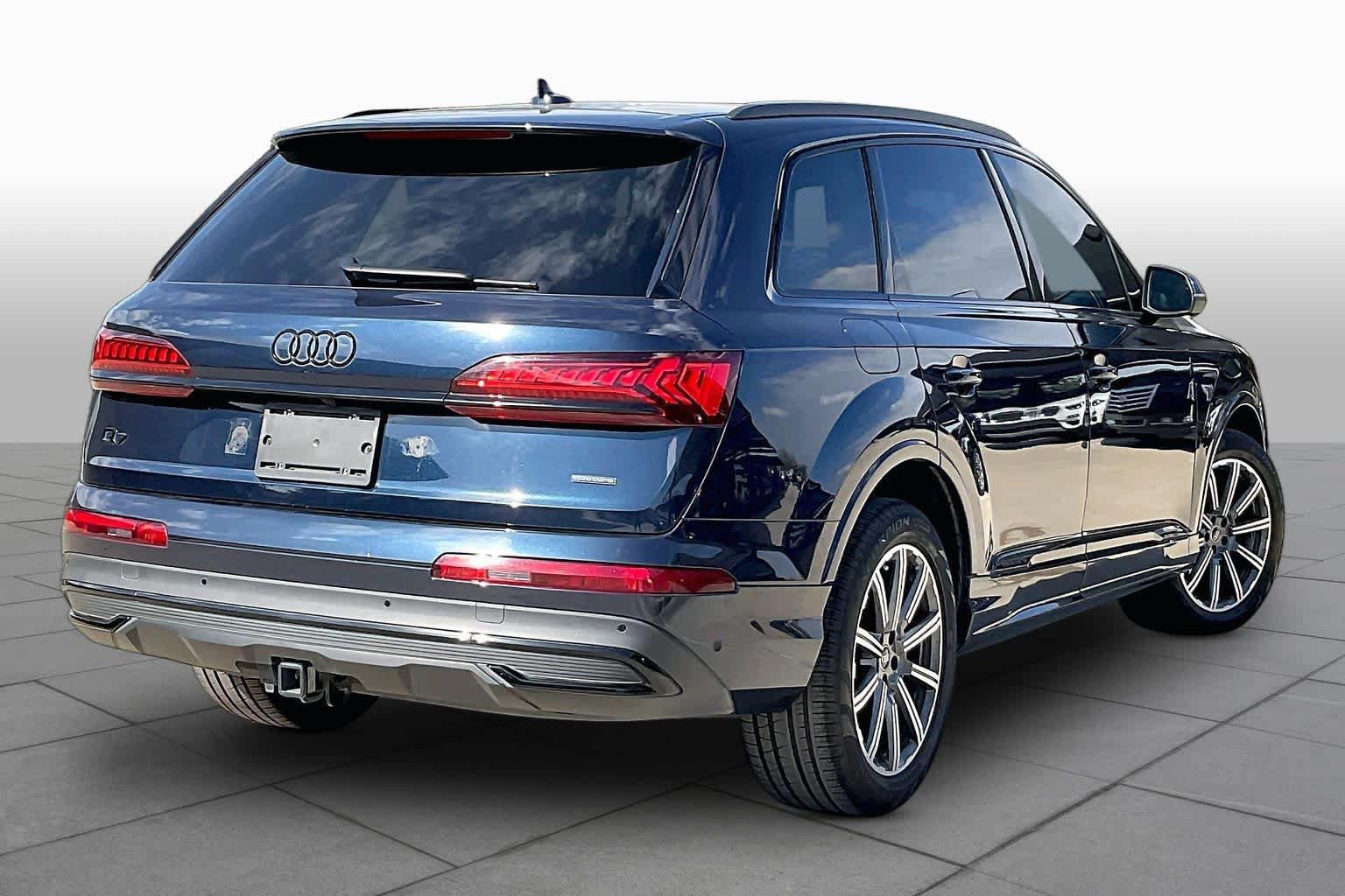 Used 2023 Audi Q7 2.0T Premium Plus w/ Premium Plus Package AWD/4WD image 12