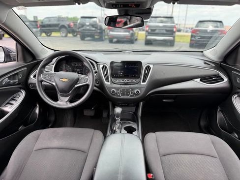 Used 2023 Chevrolet Malibu LT w/ Driver Confidence Package FWD image 2