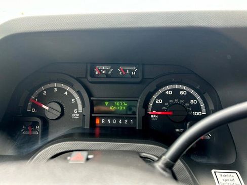 Used 2019 Ford E-350 and Econoline 350 Super Duty image 12