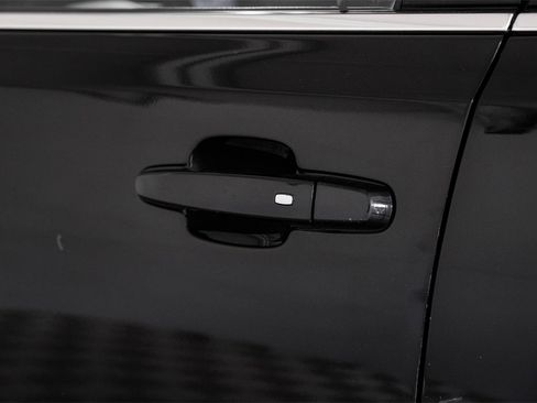 Used 2020 GMC Acadia SLT image 44