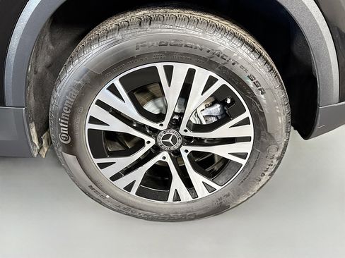 Used 2025 Mercedes-Benz GLA 250 4MATIC image 37