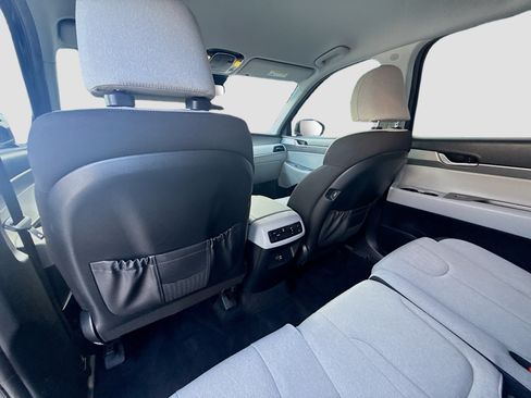 Used 2022 Hyundai Palisade SE FWD image 22